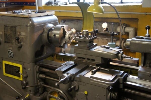 Sprzęt do naprawy turbosprężarek w G.D.R. Turbo Serwis
